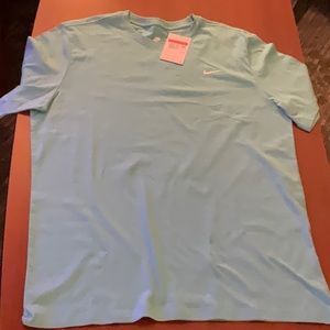 New With Tags Nike Short Sleeve men’s woman unisex  t shirt with Nike swoosh